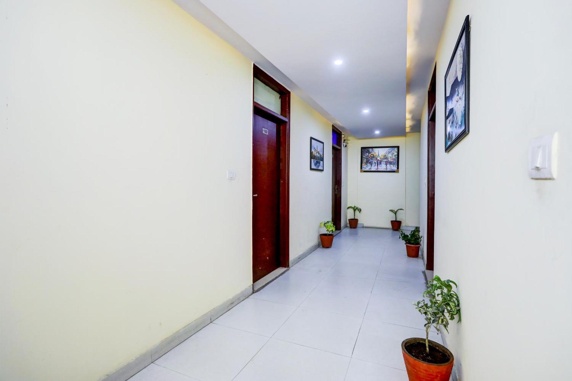 Global Stay Near Delhi Airport Nuova Delhi Esterno foto