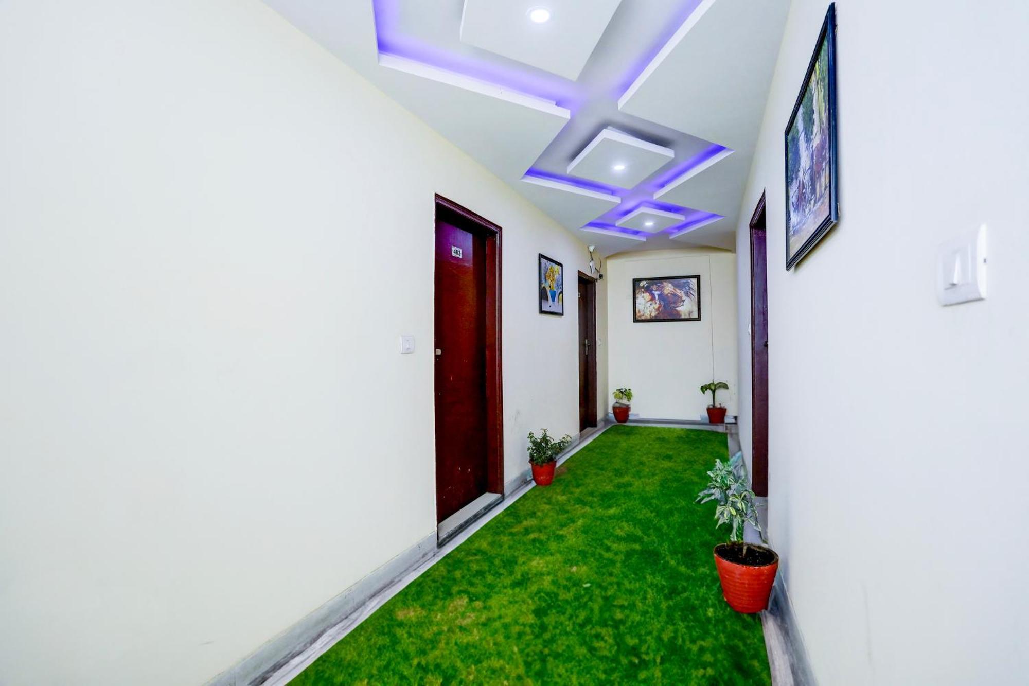 Global Stay Near Delhi Airport Nuova Delhi Esterno foto